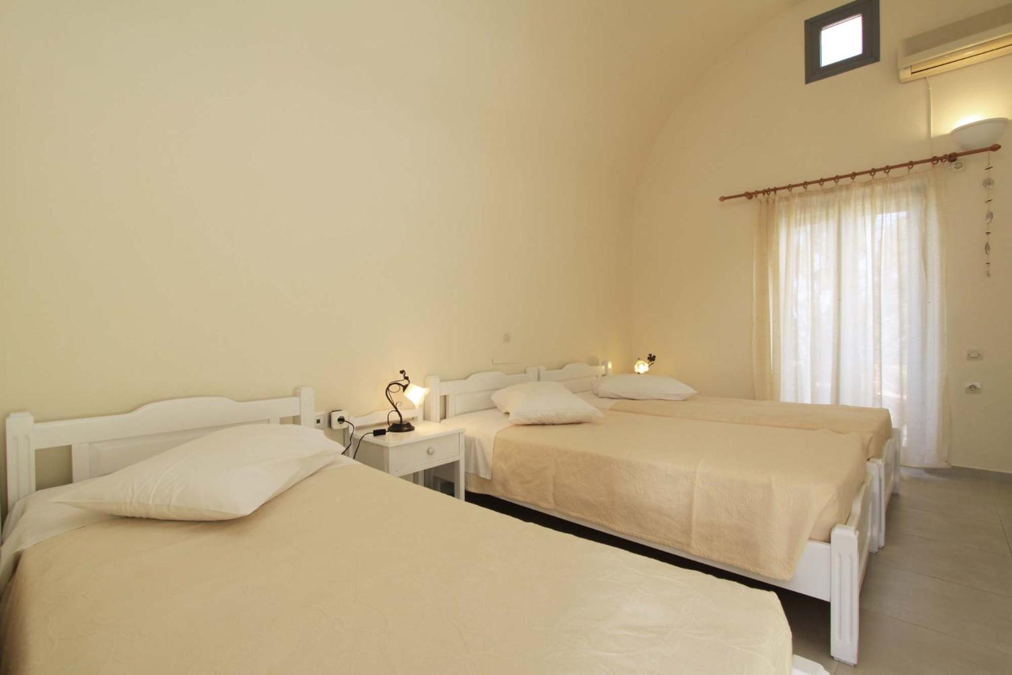 Ersi Villas Тира Номер фото